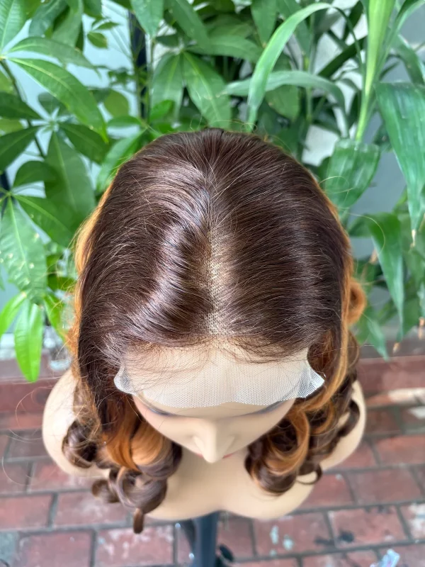 Bouncy Curly 5x5 Lace Closure Wig – 3-Tone Vibrance - 图片 3